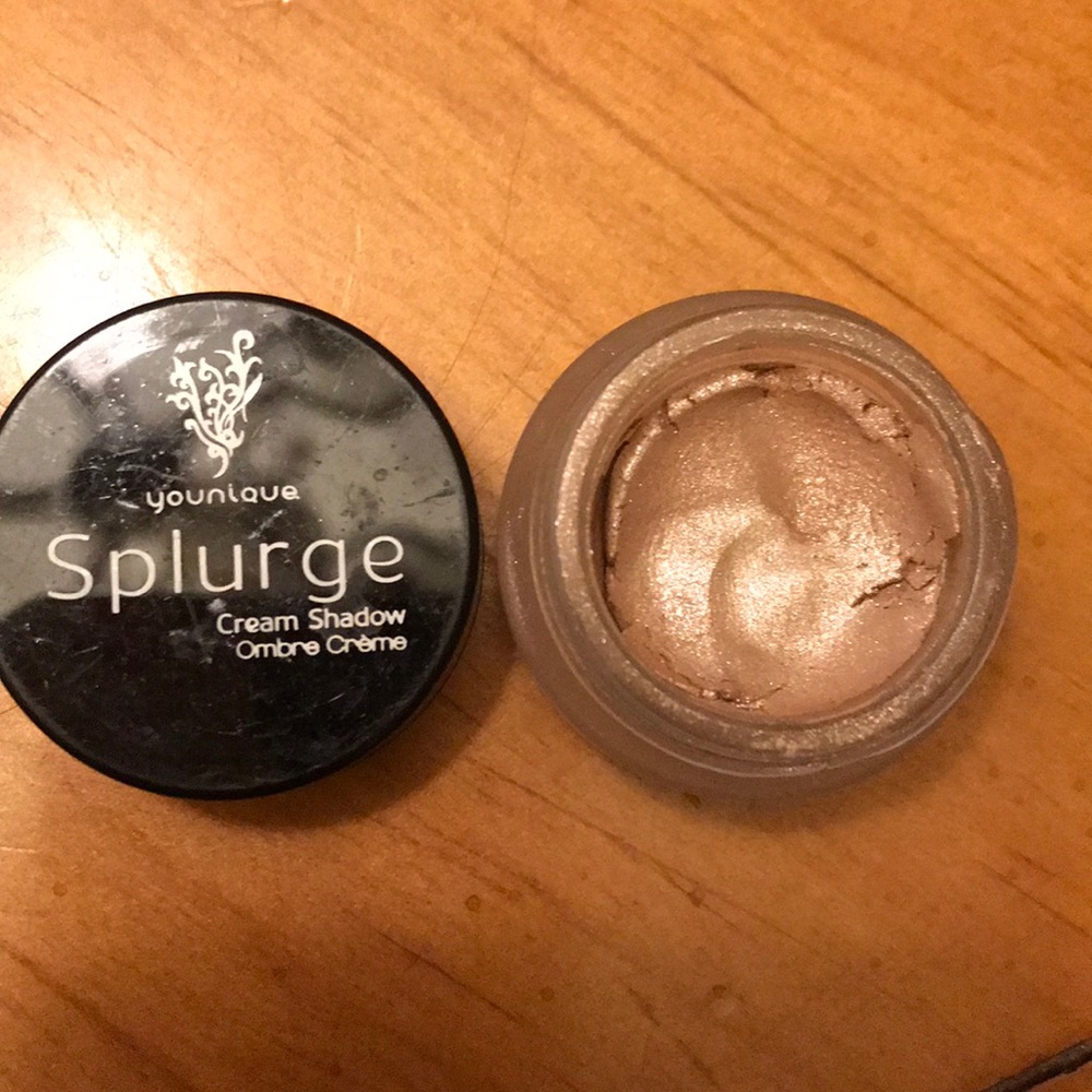 Elegant Splurge Cream Eyeshadow